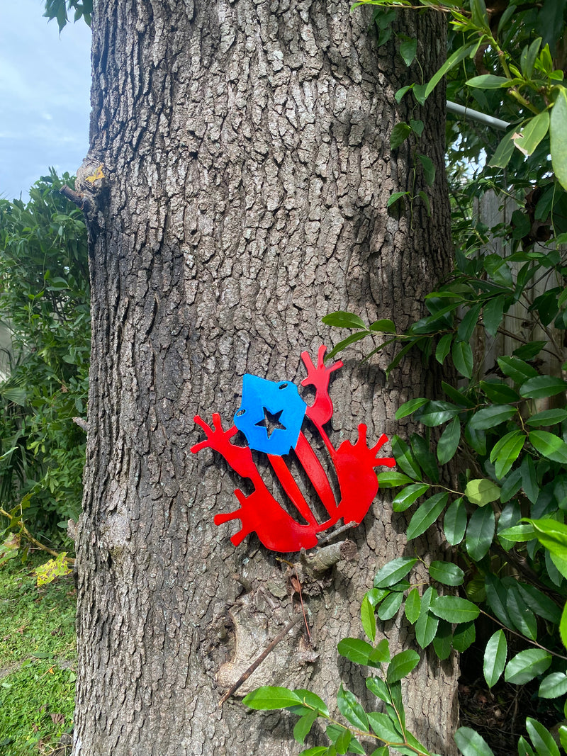 COQUI-SHAPED METAL FLAG